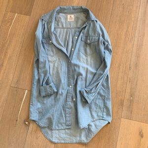 Oversized Volcom denim shirt (size L).